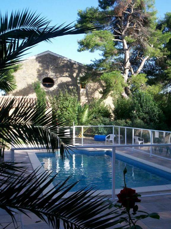 Domaine De La Pinsonniere Villa La Liviniere Bagian luar foto