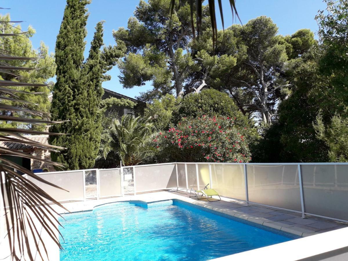 Domaine De La Pinsonniere Villa La Liviniere Bagian luar foto